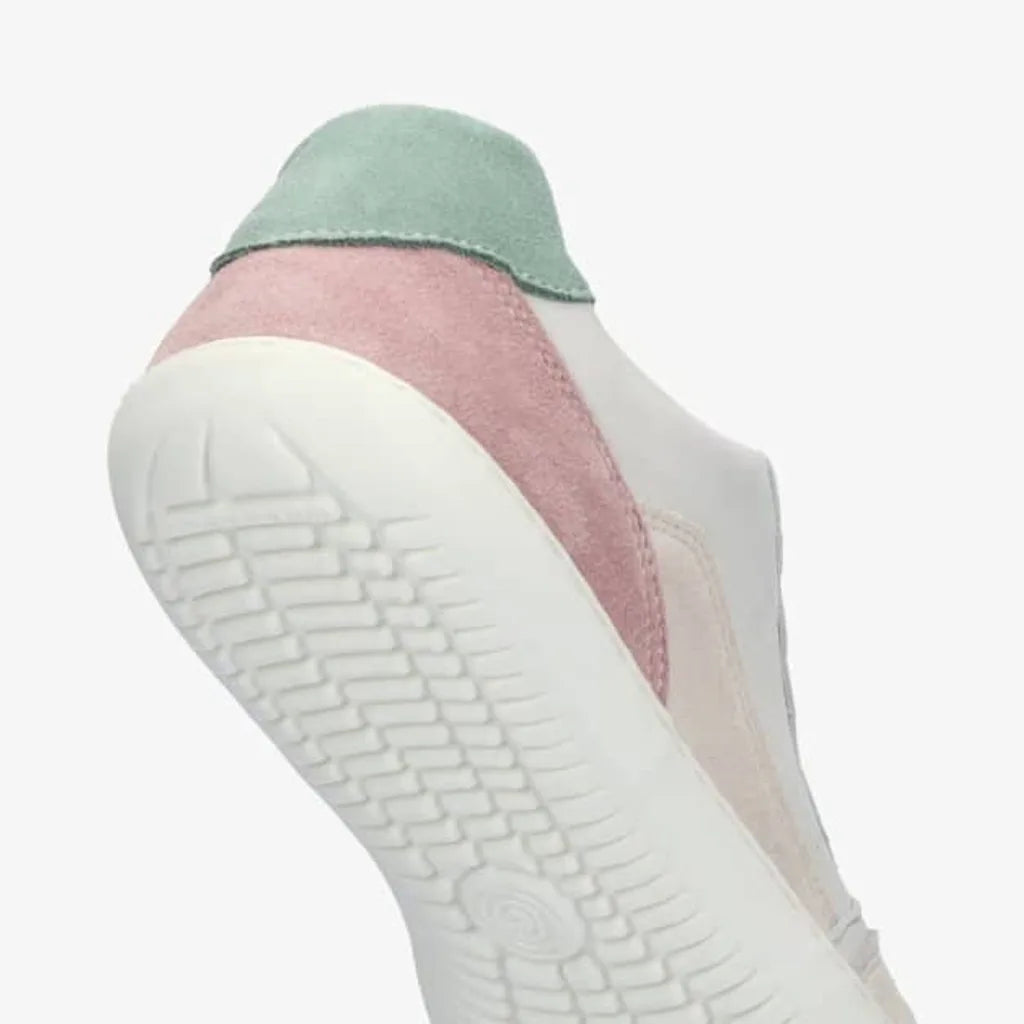 minimalist women's shoes