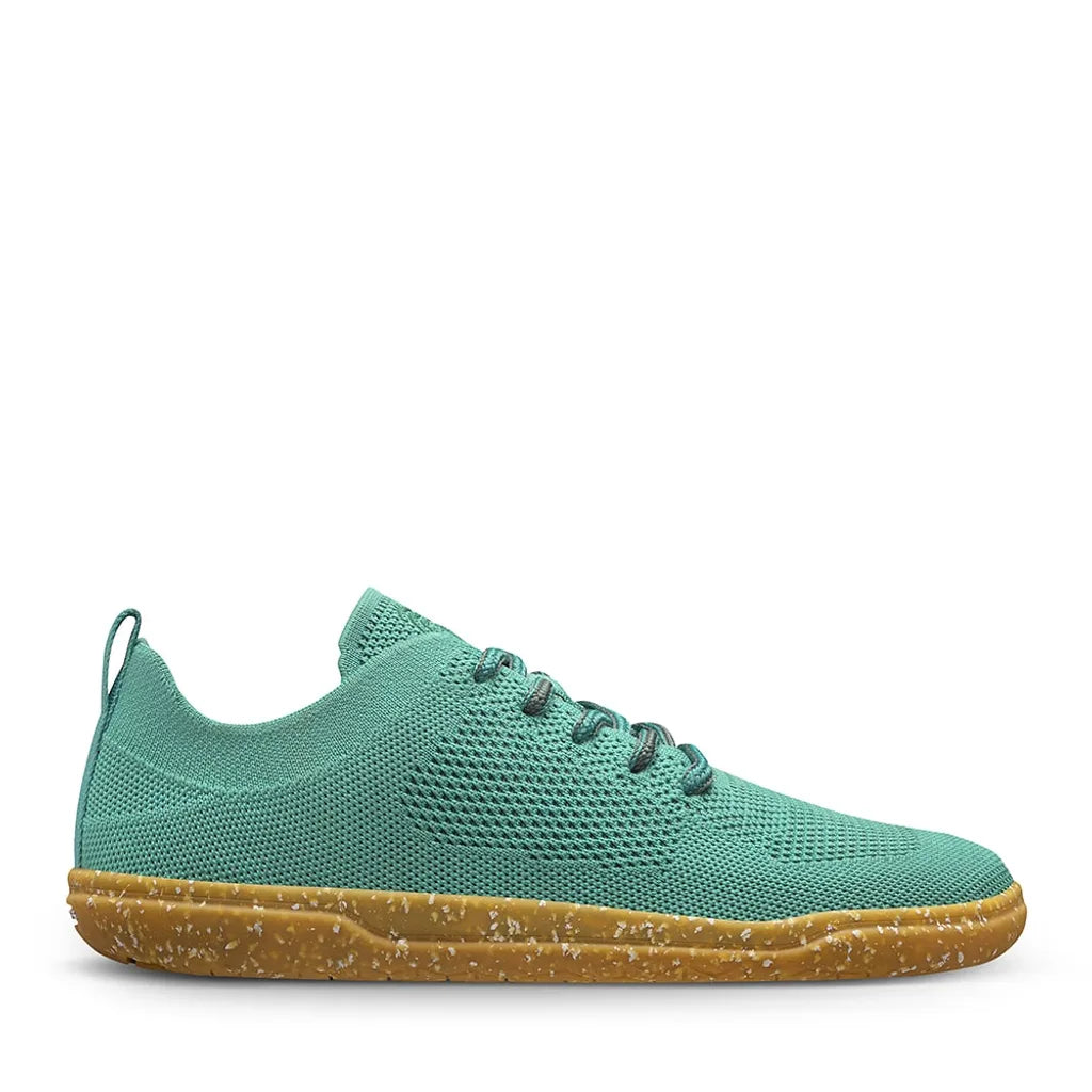 Lightweight barefoot sneaker